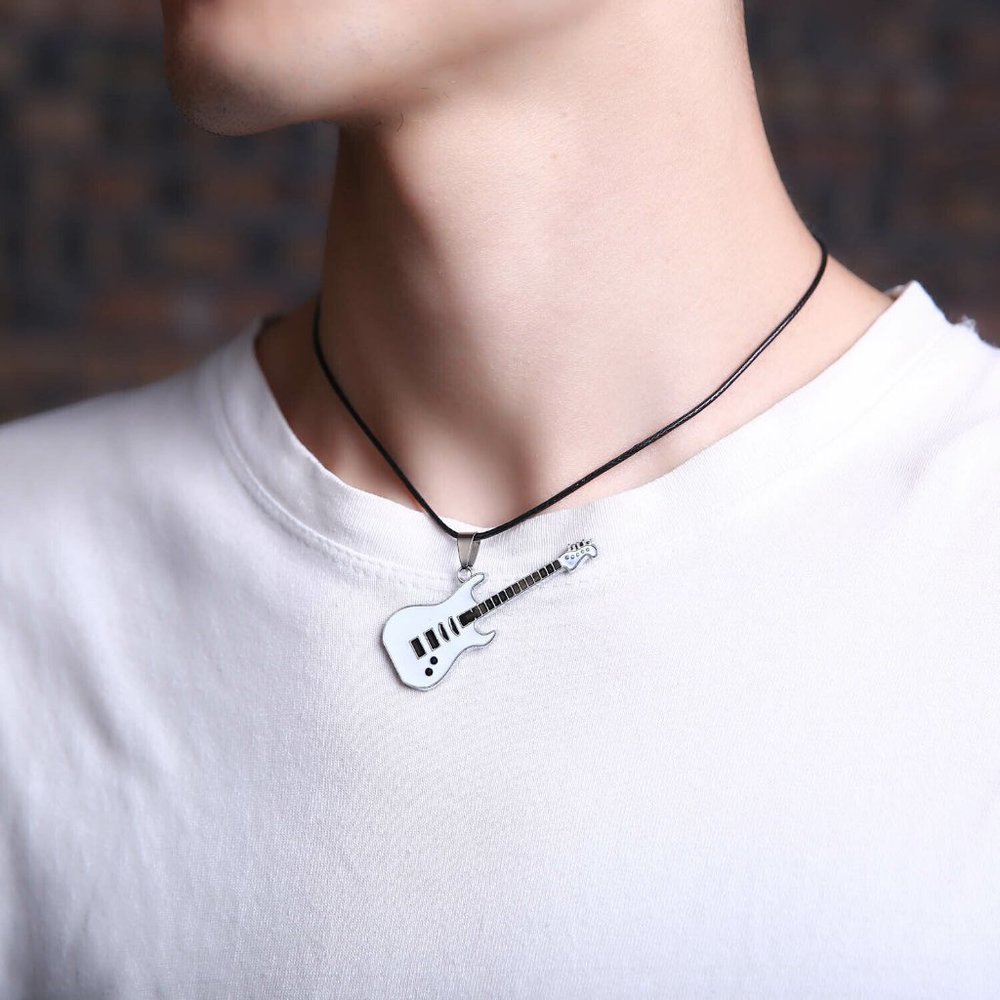 NEW Rocking ELECTRIC GUITAR Pendant & Short Necklace - FENDER BLACK SILVER - Picture 14 of 15